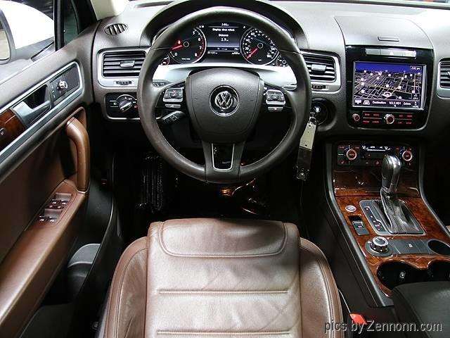 Volkswagen Touareg 2014 photo 12